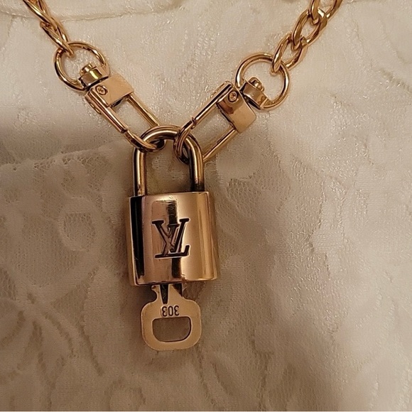 Louis Vuitton Accessories - Louis Vuitton lock and key with chain#303